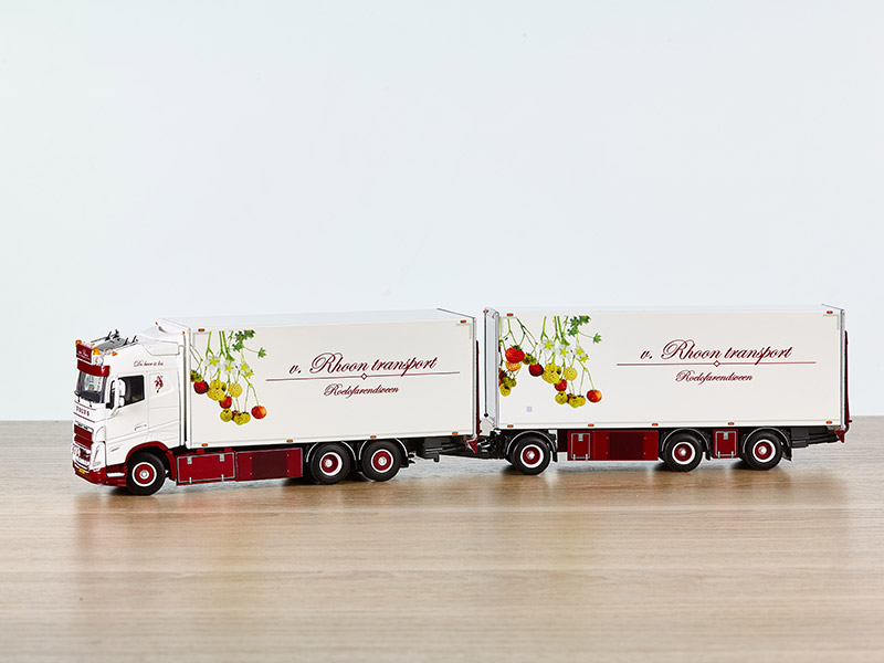 02-3235-volvo-fh5-globetrotter-6x2-koel-bakwagen-combinatie-6-as-2