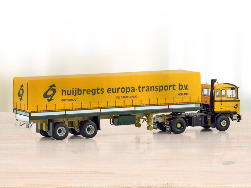 Volvo_FTF_FD_Series_4x2_Classic_Curtainside_Trailer_2Axle-5