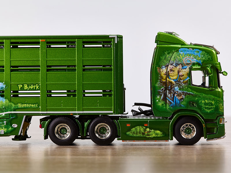 01-2867-scania-r-highline-cr20h-6x2-tag-axle-live-stock-trailer-3-axle-5