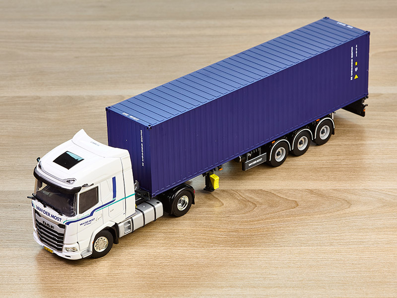 01-3731-daf-xg-4x2-container-trailer-3-axle-40-ft-container-3