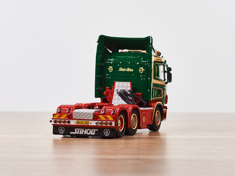 01-3952-scania-r4-series-6x2-twin-steer-2
