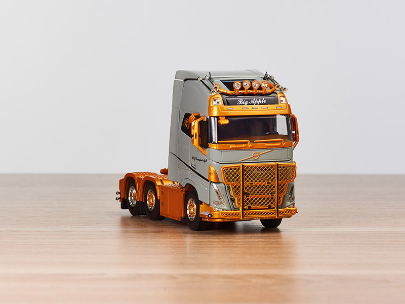 01-4039-volvo-fh5-globetrotter-xl-6x2-twin-steer-2-1