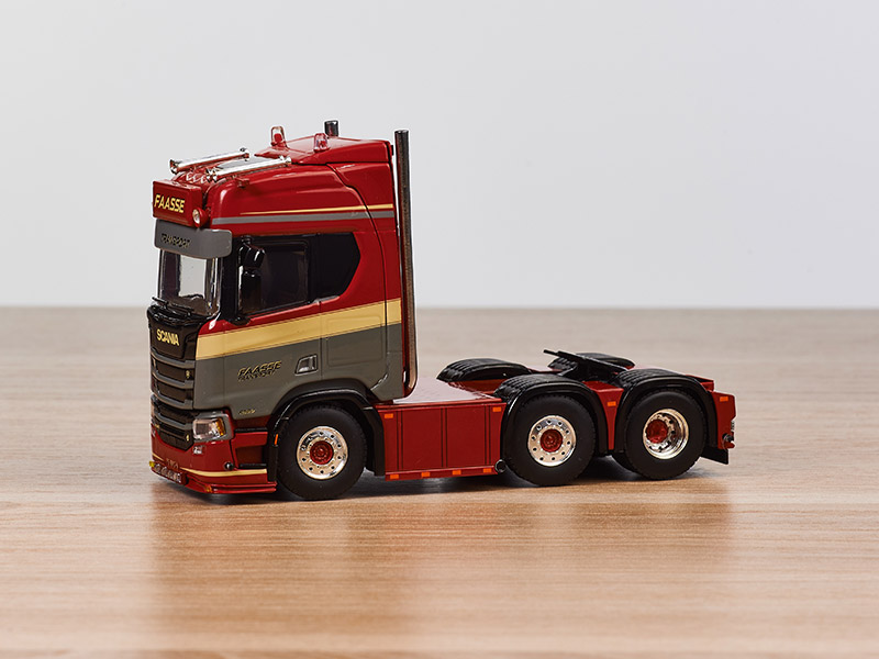 01-4631-scania-r-highline-cr20h-6x2-twin-steer-3