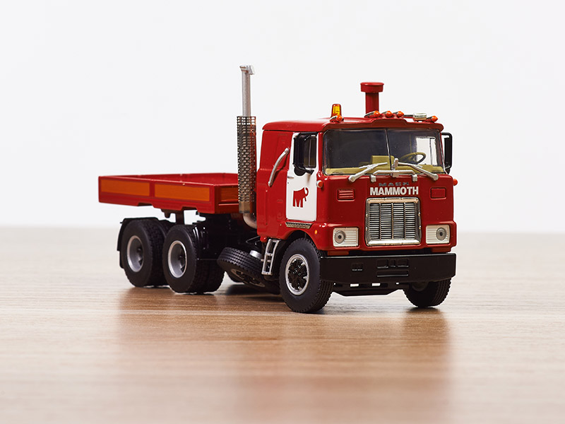 410230-mack-f700-6x4-ballast-box-2-1