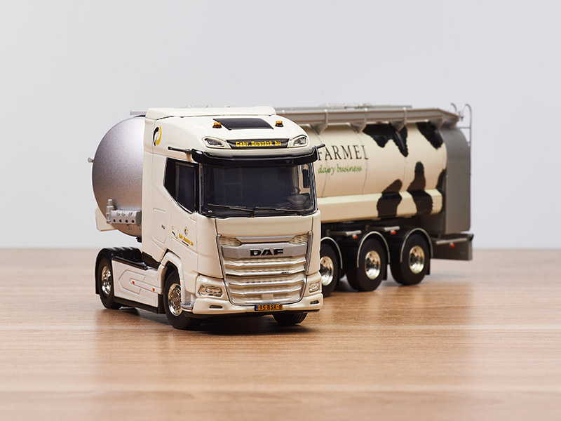 01-3647-daf-xg-4x2-tank-trailer-rmo-3-axle-1