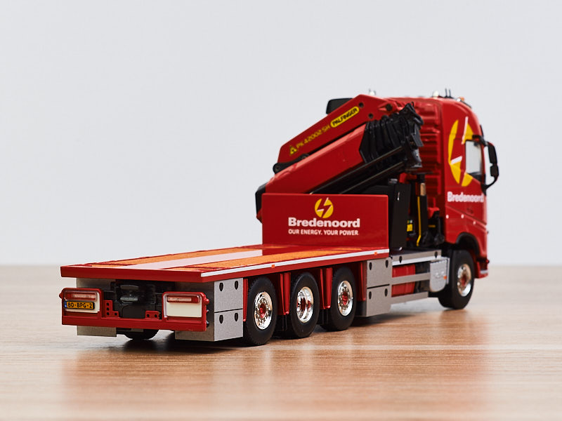 01-3783-VOLVO-FH4-GLOBETROTTER-8X2-TRIDEM-WITH-PALFINGER-PK-65002-SH-2