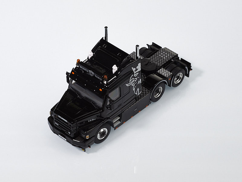 AL6_8027