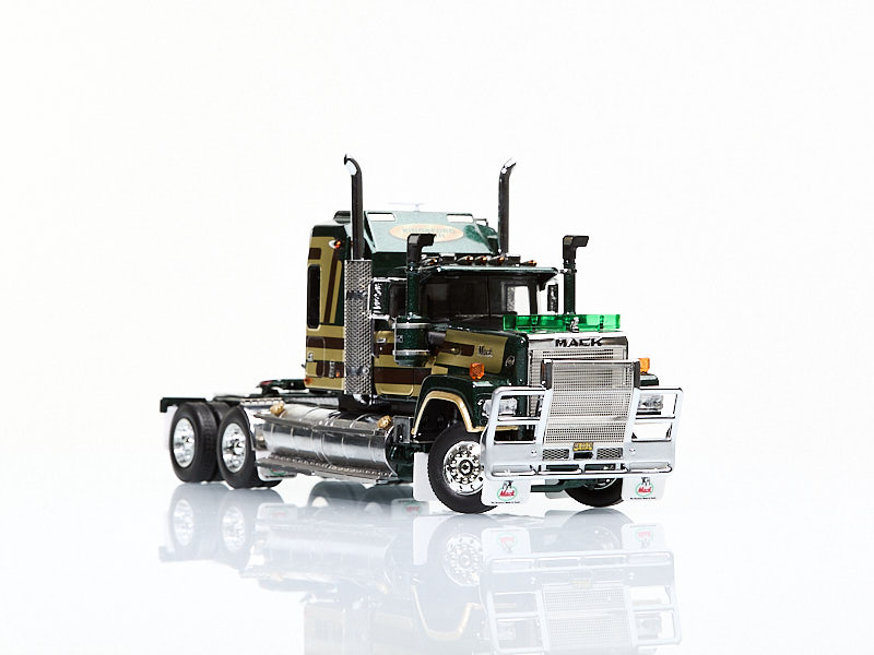 Z88006-MACK_BICENTENNIAL_SUPER-LINER_KINGSFORD_SMITH-1