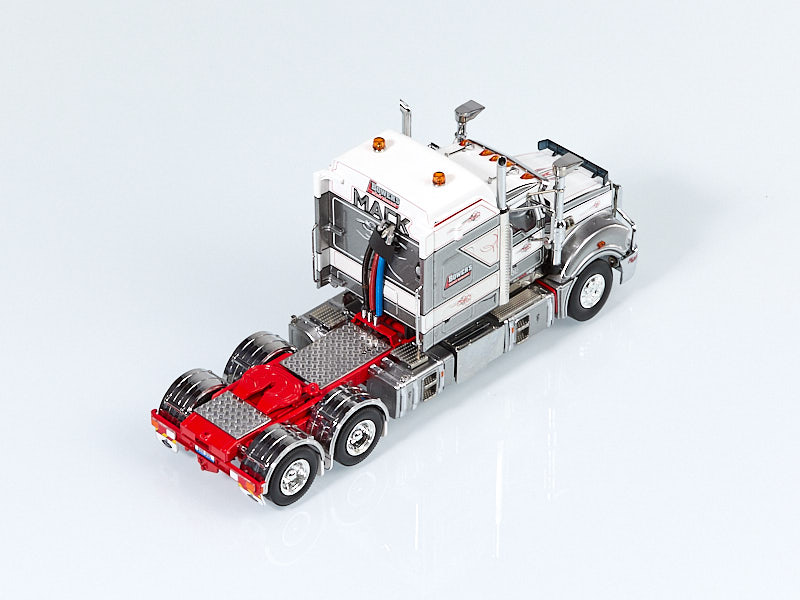 Z01593_MACK_SUPERLINER-5