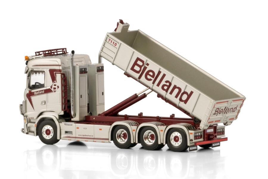 bjelland-scania-s-normal-cs20n-8x4-rig (2)